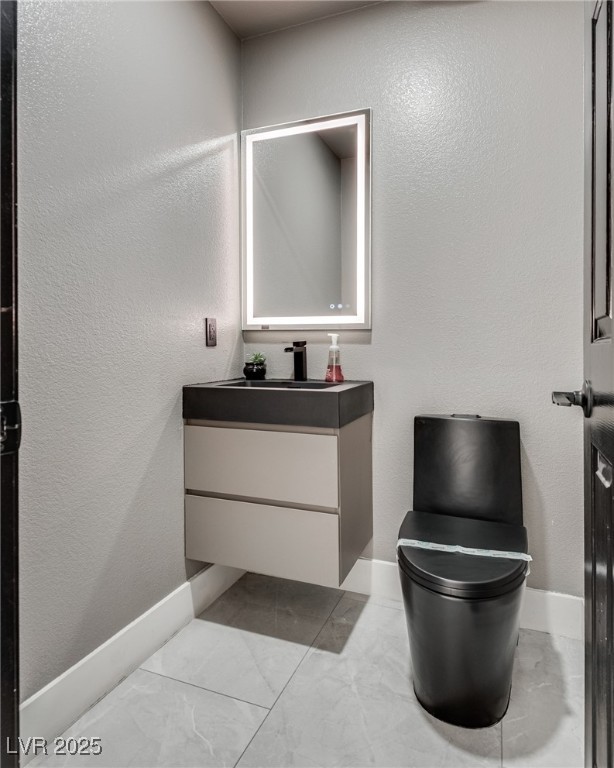 825 Royal Moon Avenue Property Photo 15