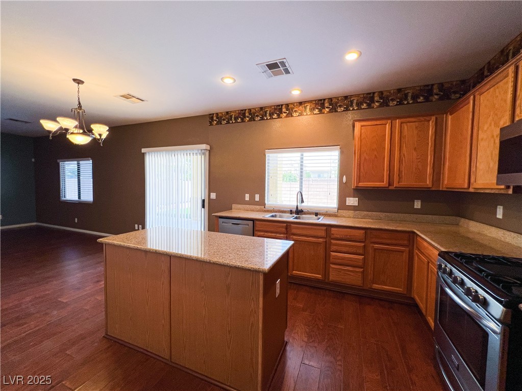 3412 Catherine Mermet Avenue Property Photo 22