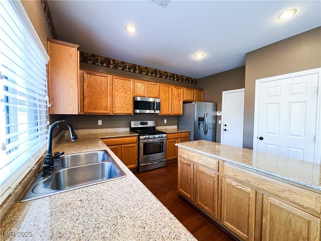 3412 Catherine Mermet Avenue Property Photo 28