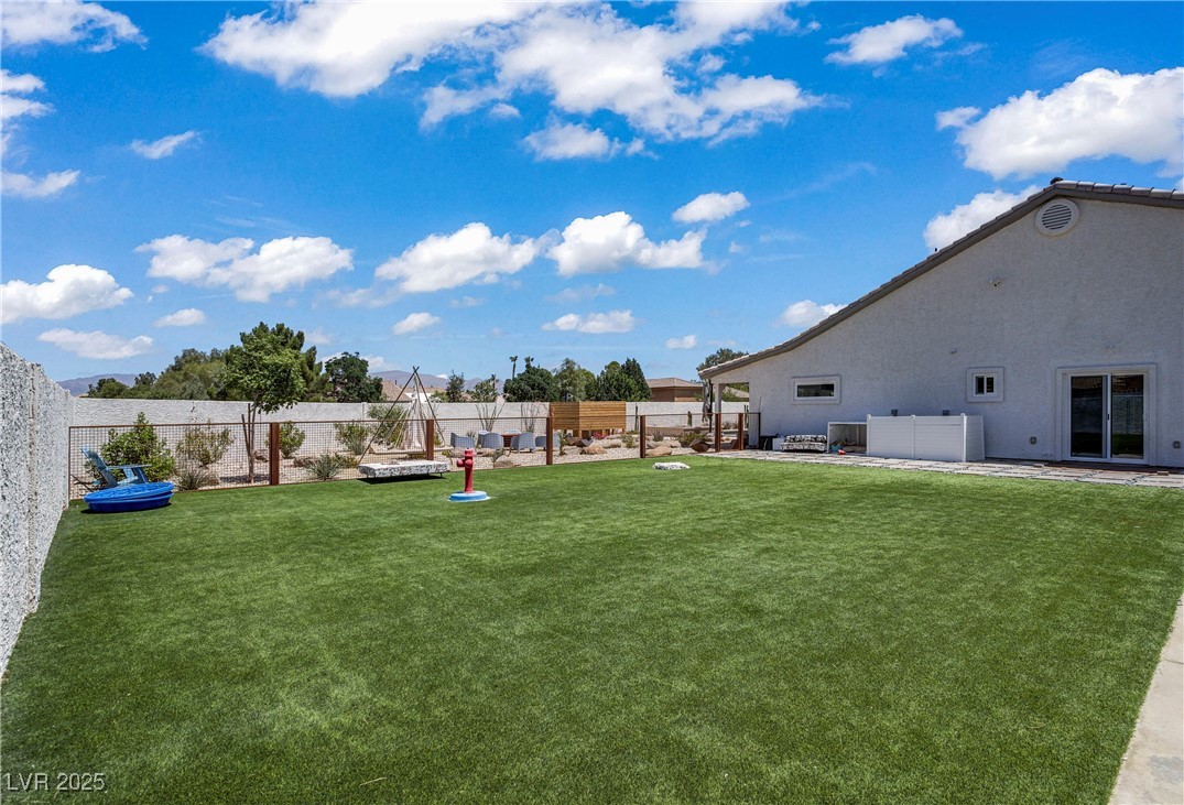 3890 Quadrel Street Property Photo 45