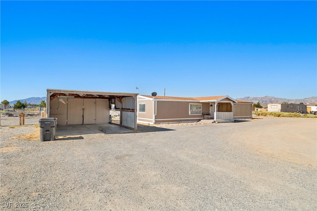 3581 West Dyer Road Property Photo 2