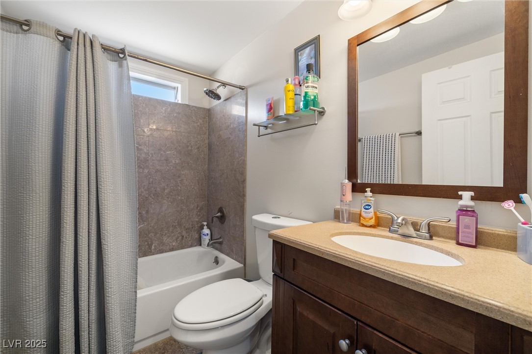 3581 West Dyer Road Property Photo 20