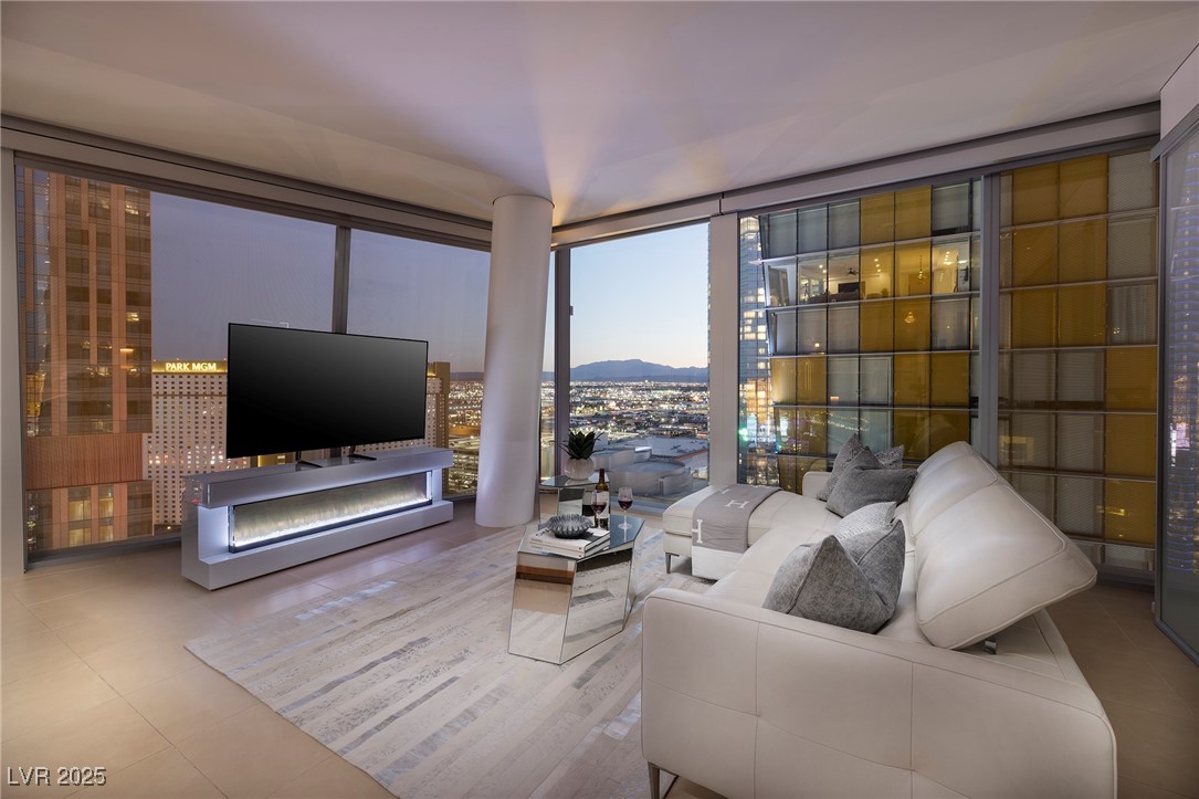 3722 Las Vegas Boulevard 2512 E Property Photo 1