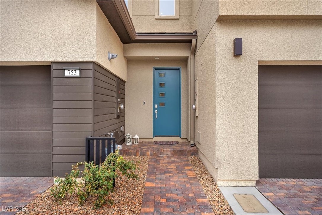752 Echelon Street Property Photo 2