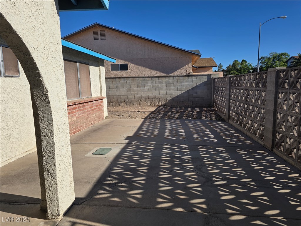 725 Brick Drive Property Photo 2