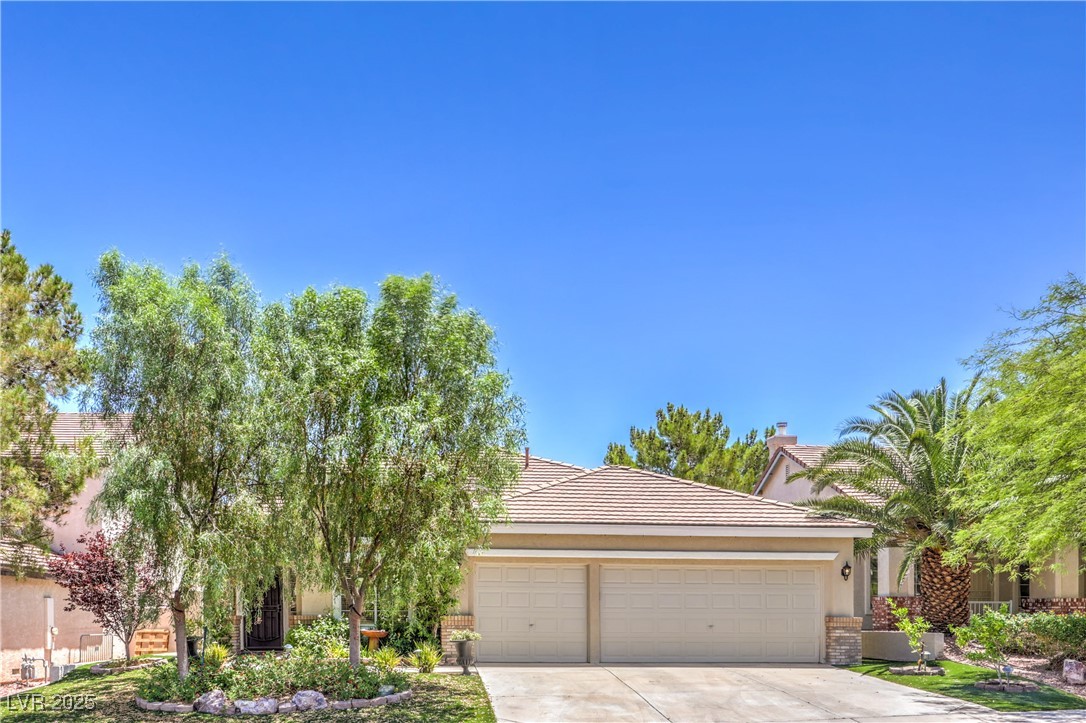1869 Desert Forest Way Property Photo 1