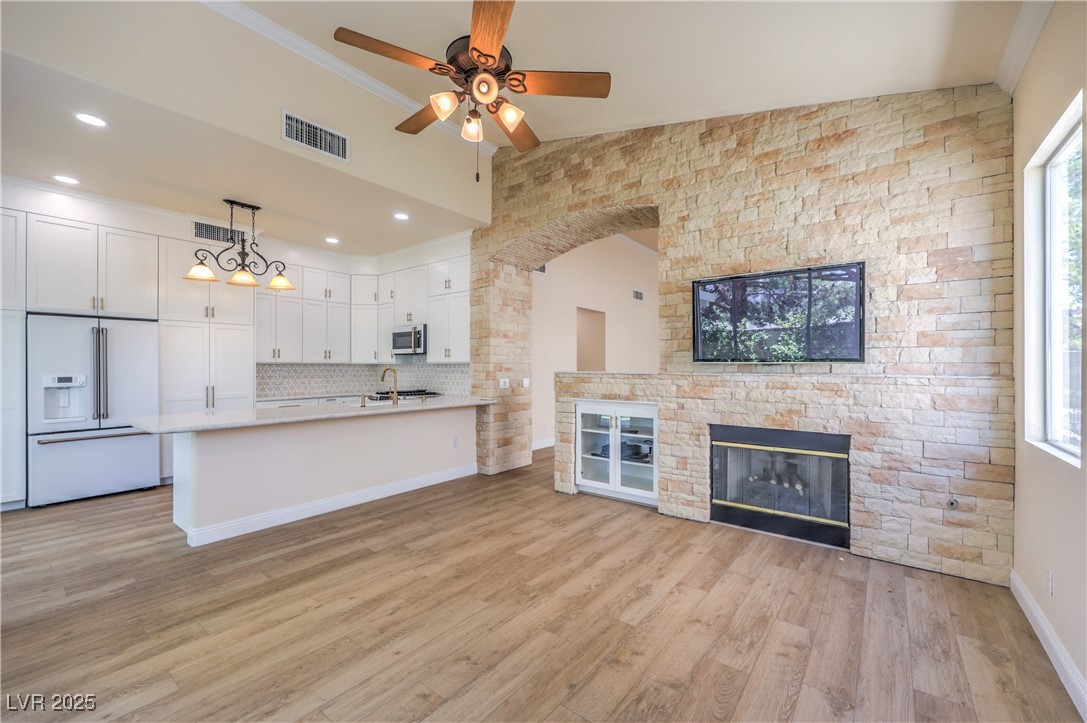 1869 Desert Forest Way Property Photo 15