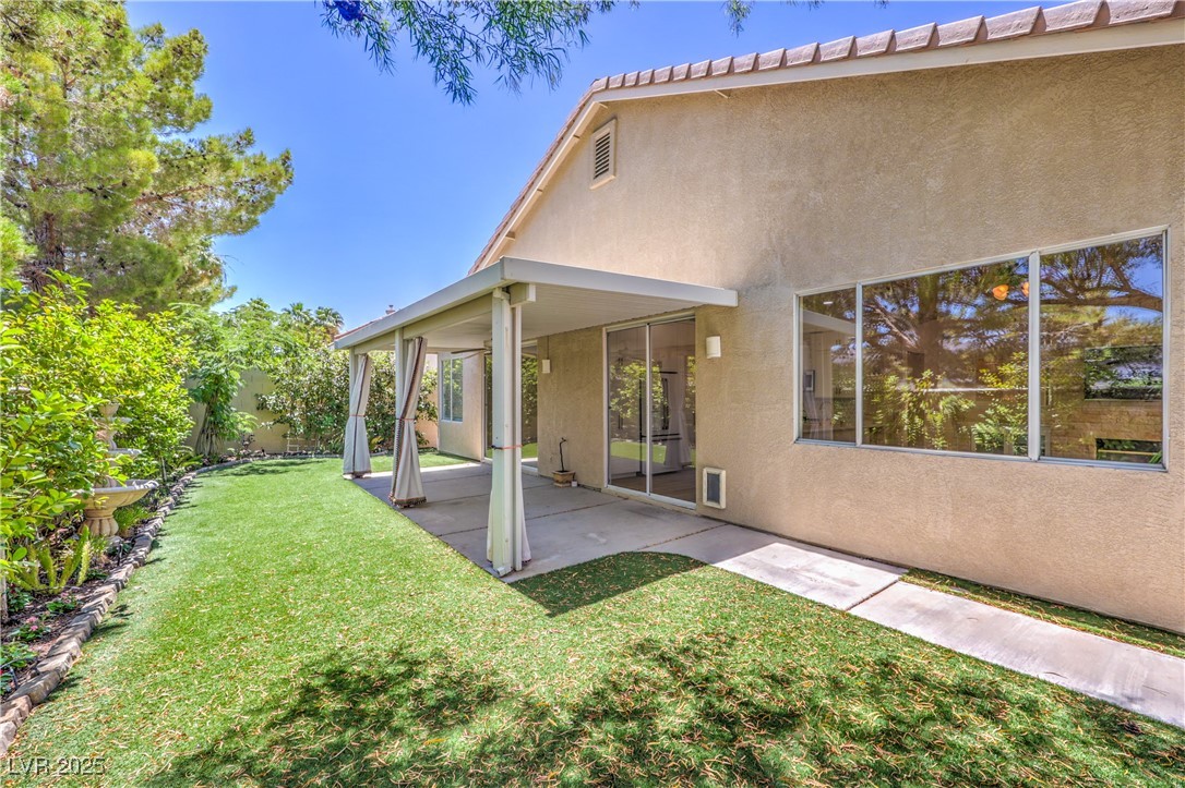 1869 Desert Forest Way Property Photo 37