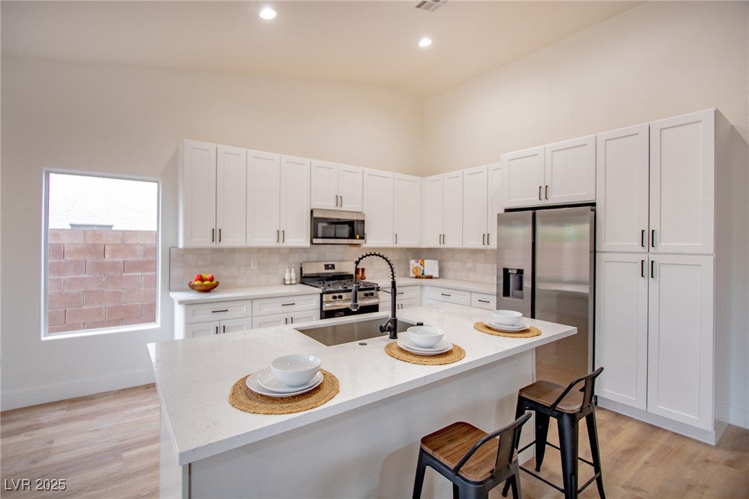 5600 Nimes Avenue Property Photo 8