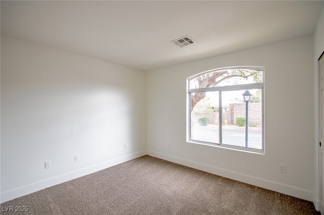 5600 Nimes Avenue Property Photo 13