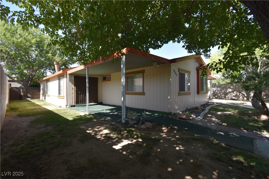 4650 East Twain Avenue Property Photo 2