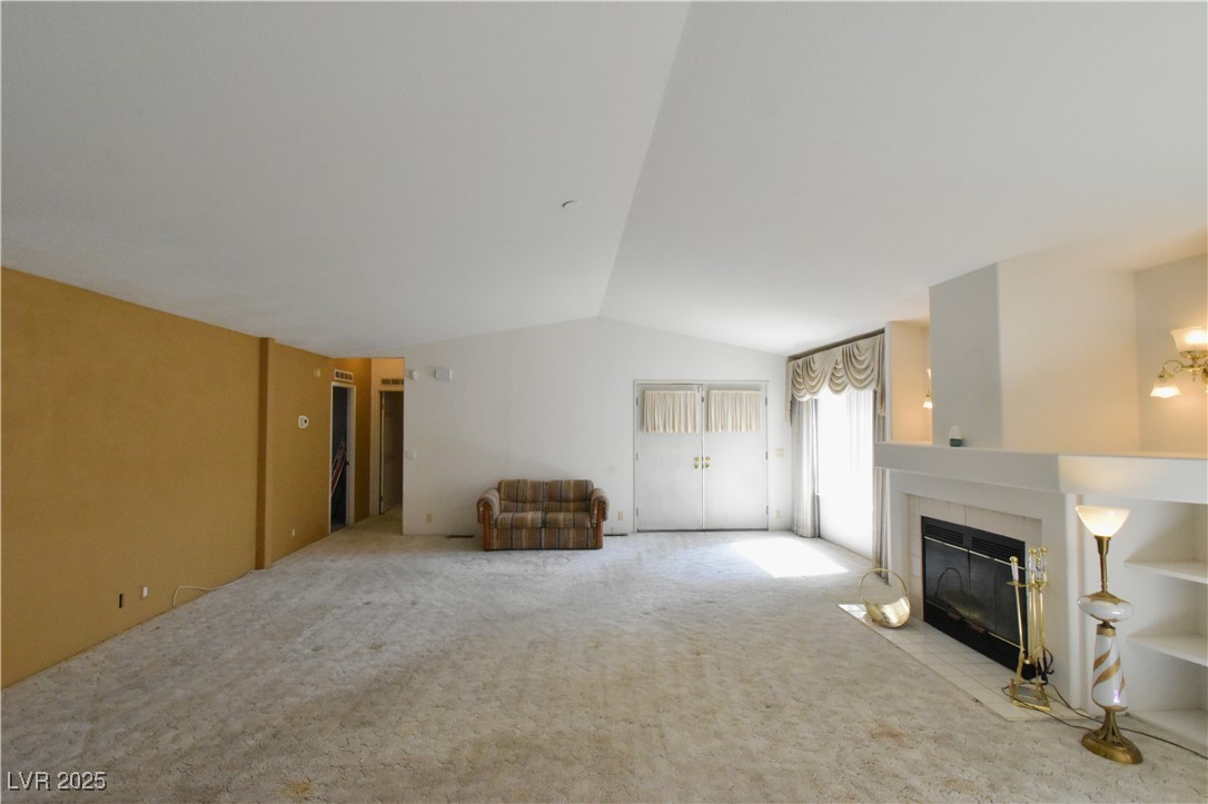 4650 East Twain Avenue Property Photo 6