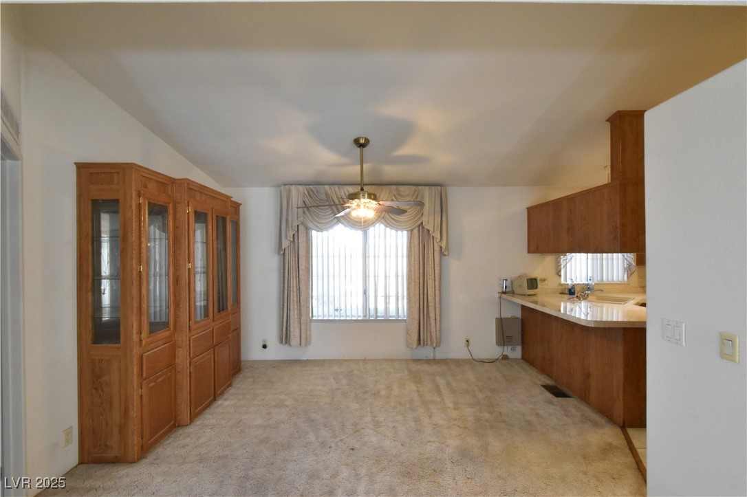 4650 East Twain Avenue Property Photo 8
