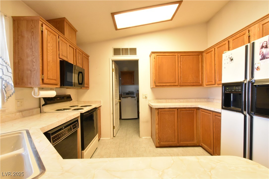 4650 East Twain Avenue Property Photo 11