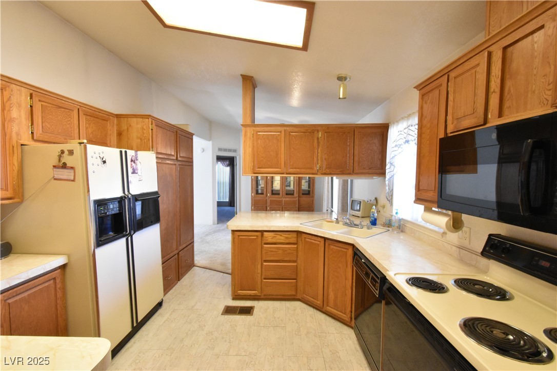 4650 East Twain Avenue Property Photo 14