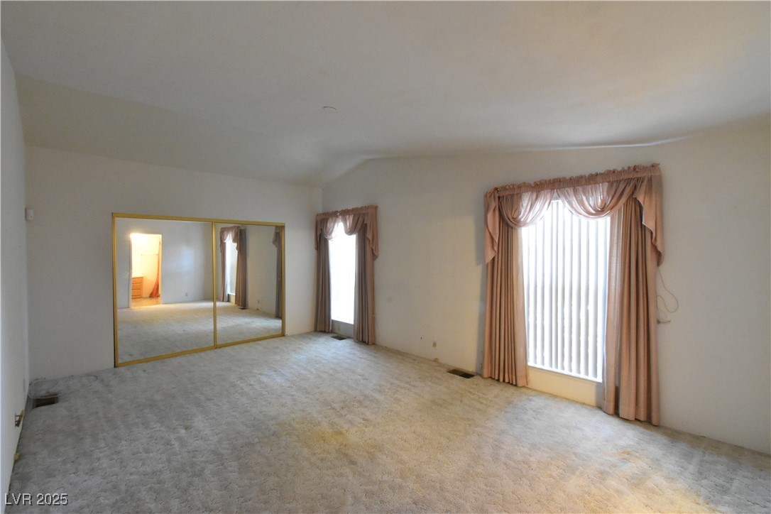 4650 East Twain Avenue Property Photo 16