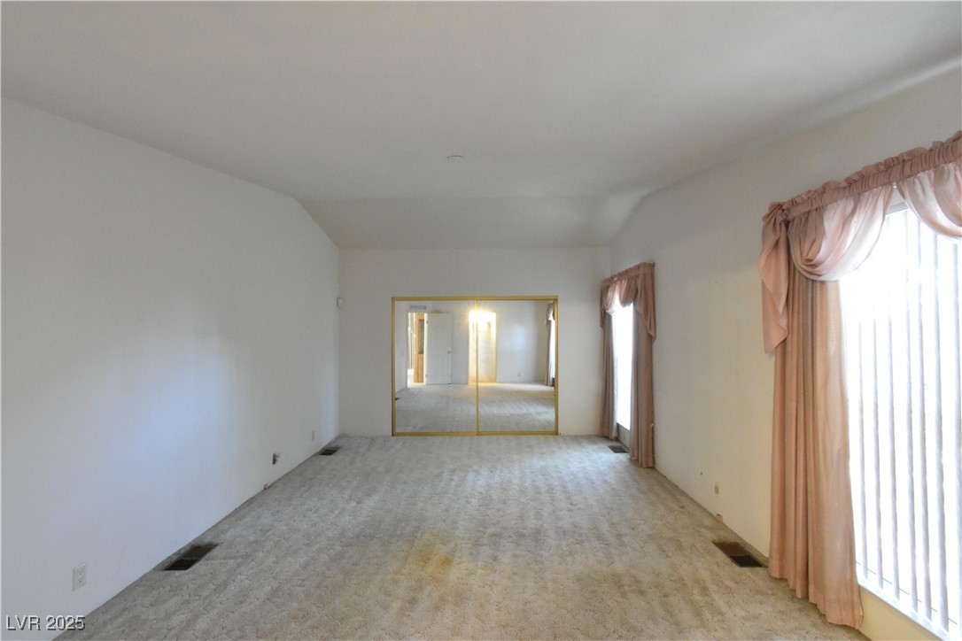 4650 East Twain Avenue Property Photo 17
