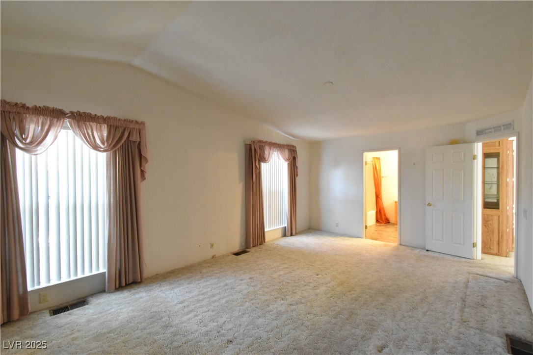 4650 East Twain Avenue Property Photo 18