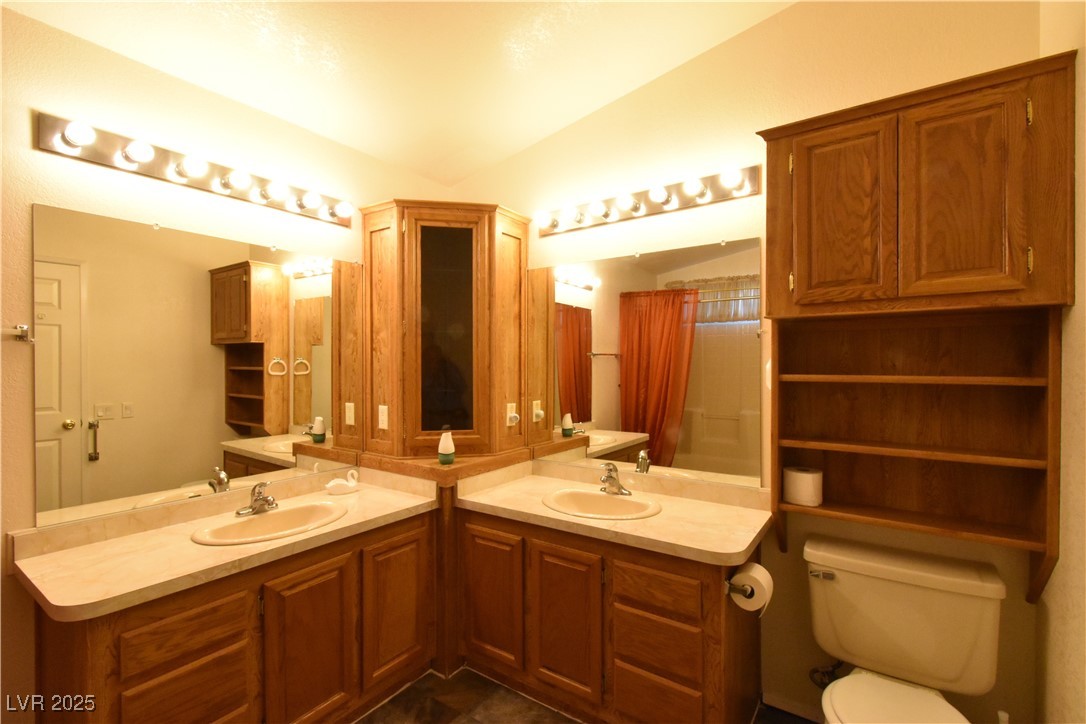 4650 East Twain Avenue Property Photo 19