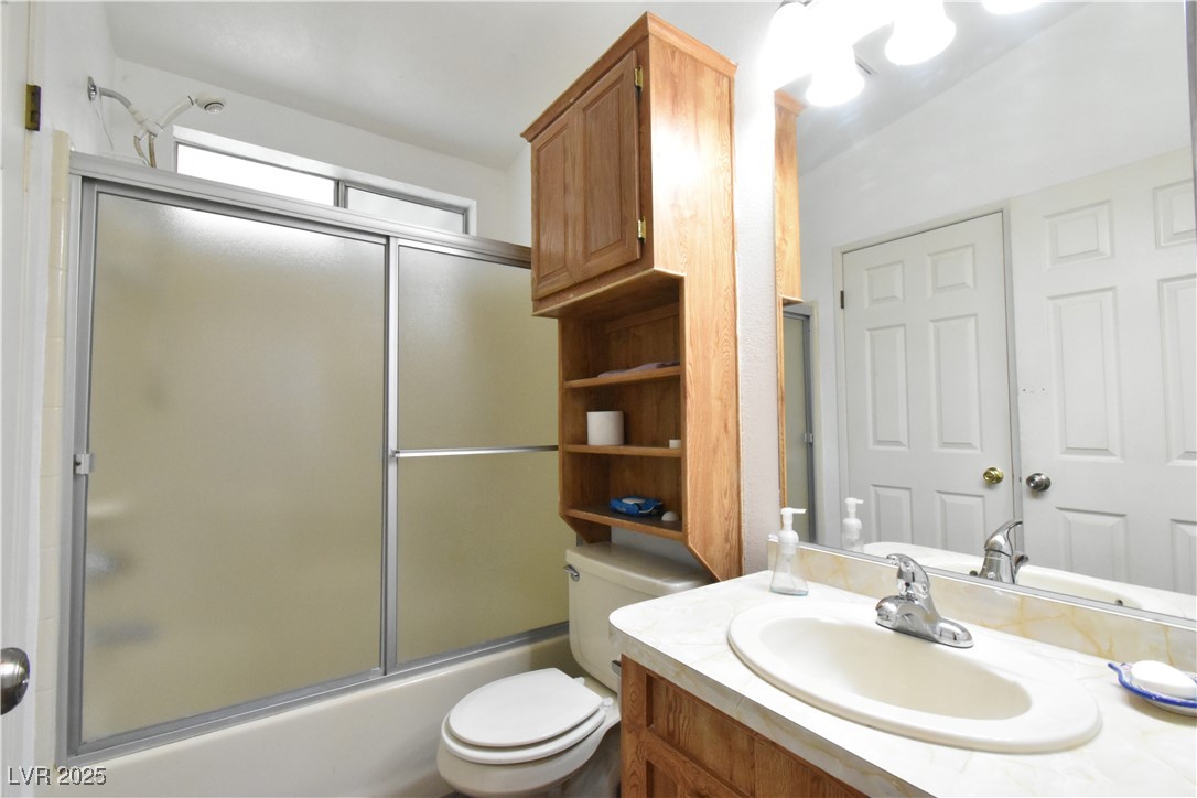 4650 East Twain Avenue Property Photo 24