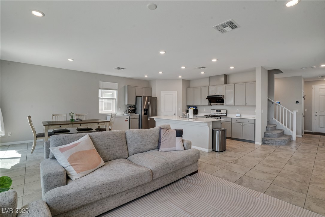 10630 Adobe Ranch Street Property Photo 8