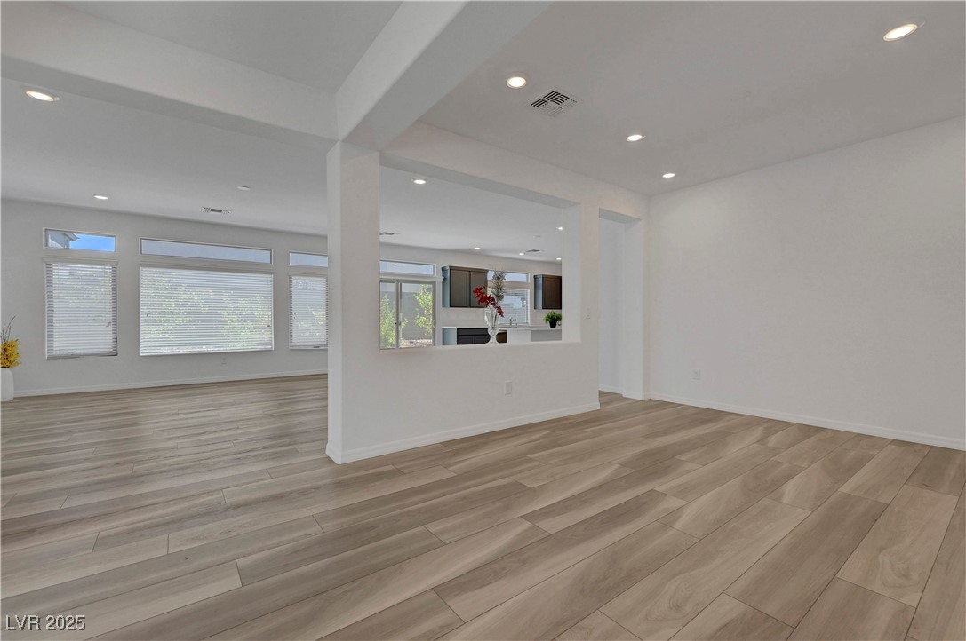 629 Soaring Wings Avenue Property Photo 7
