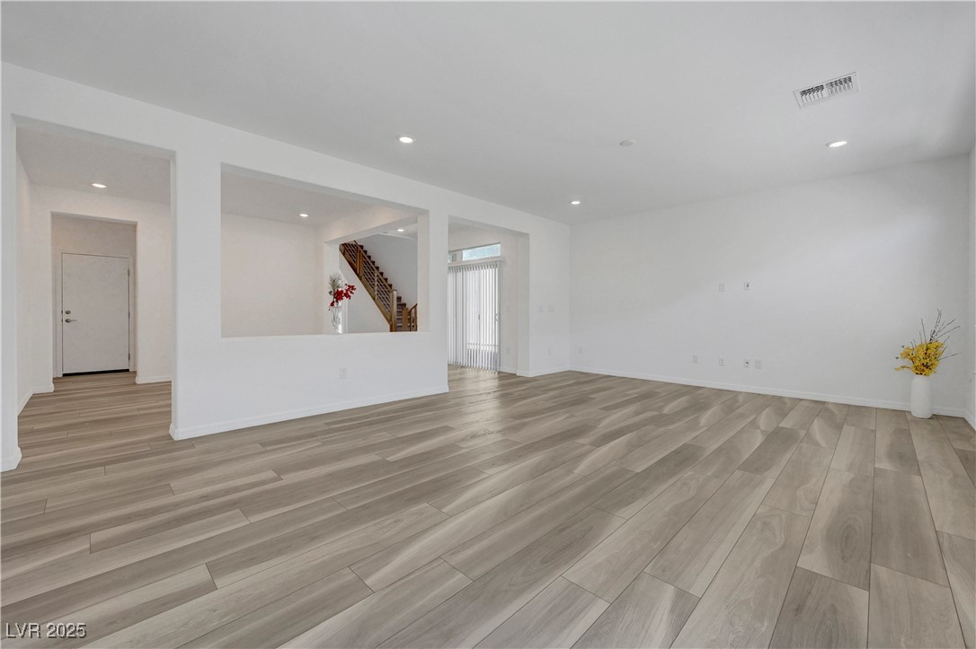 629 Soaring Wings Avenue Property Photo 13