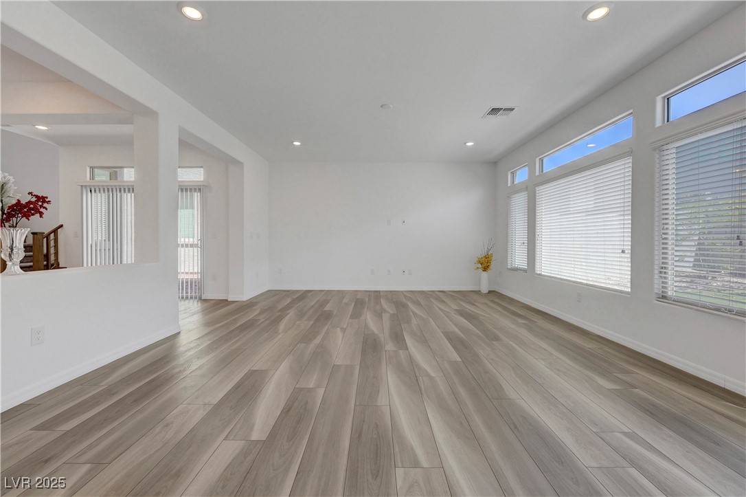 629 Soaring Wings Avenue Property Photo 15