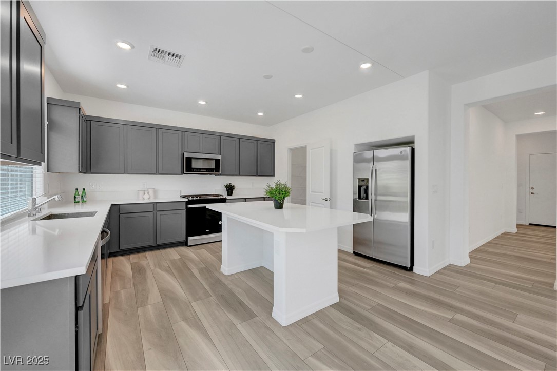 629 Soaring Wings Avenue Property Photo 18