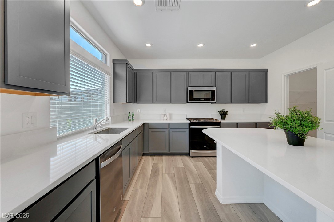 629 Soaring Wings Avenue Property Photo 19