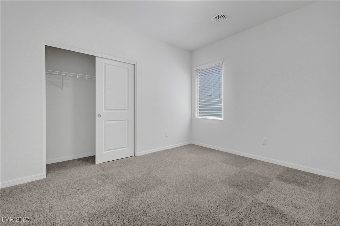 629 Soaring Wings Avenue Property Photo 28