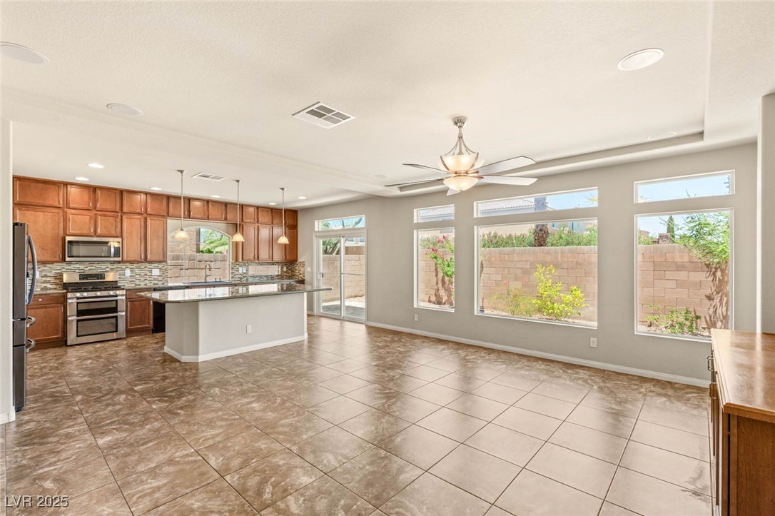 6014 Belvedere Canyon Avenue Property Photo 4