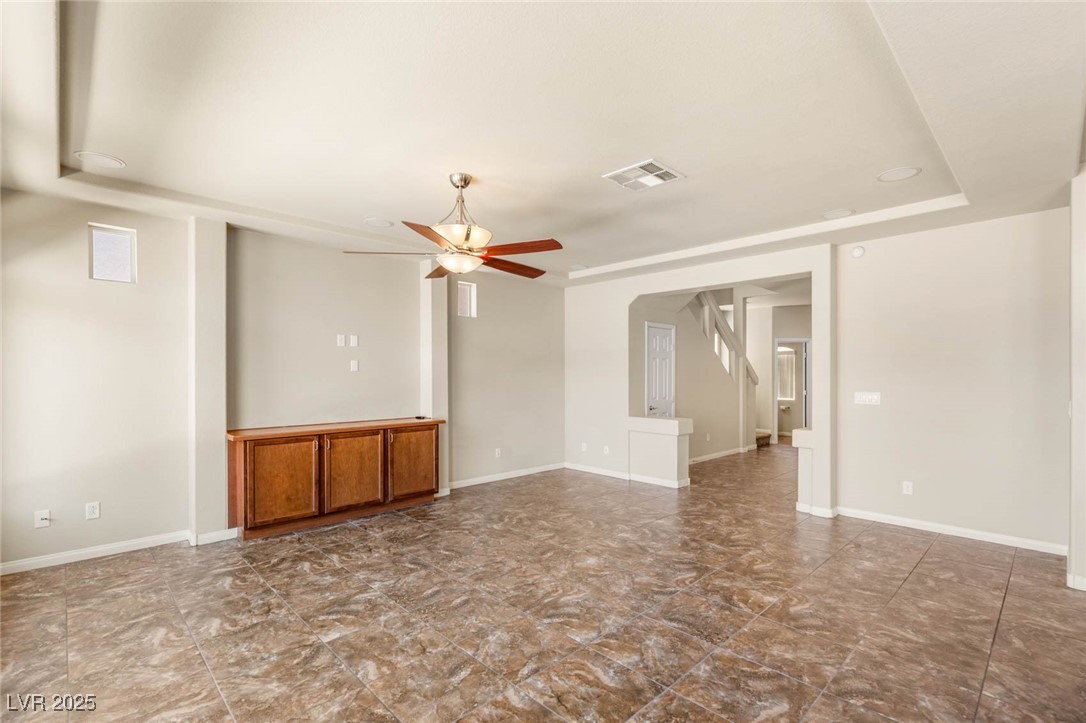 6014 Belvedere Canyon Avenue Property Photo 12