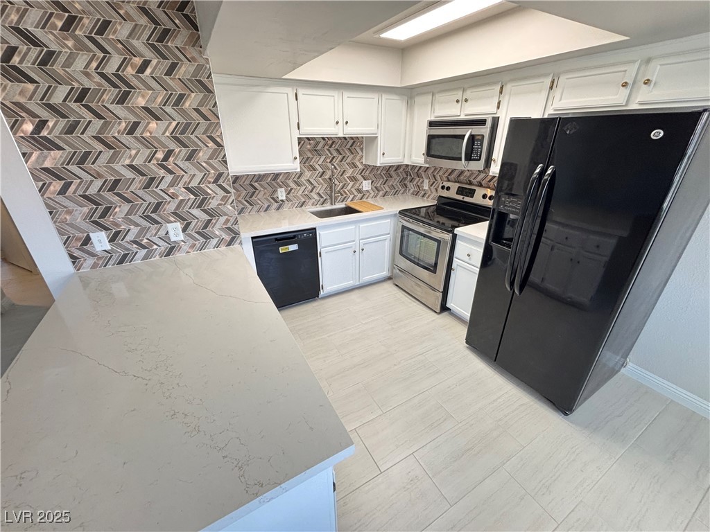 435 Mesa Boulevard 202 Property Photo 1