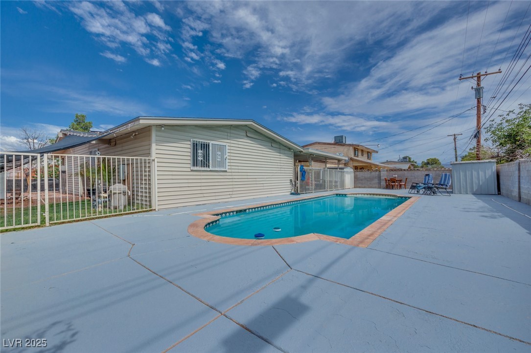 224 Catalini Street Property Photo 1