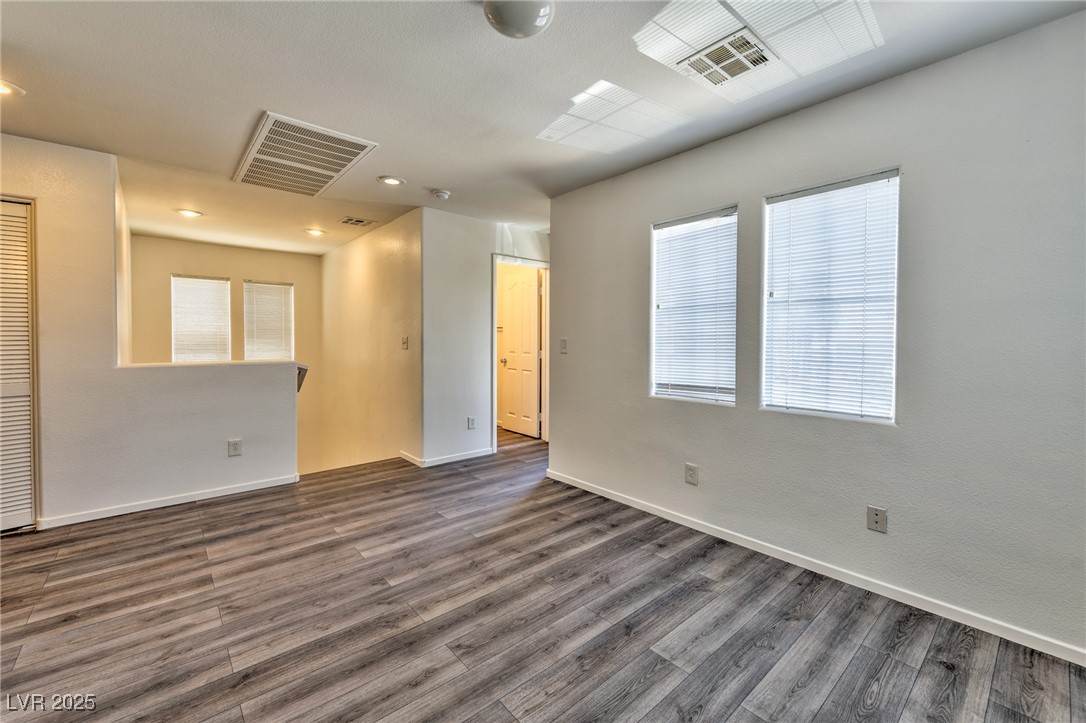 577 Lapford Street Property Photo 10