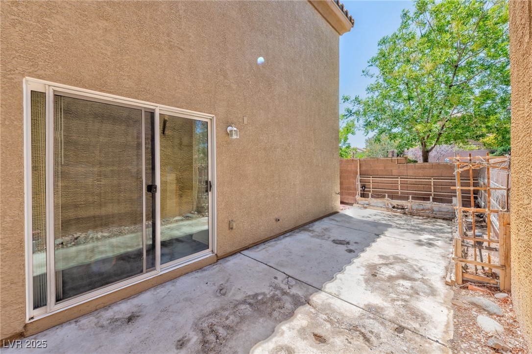577 Lapford Street Property Photo 16