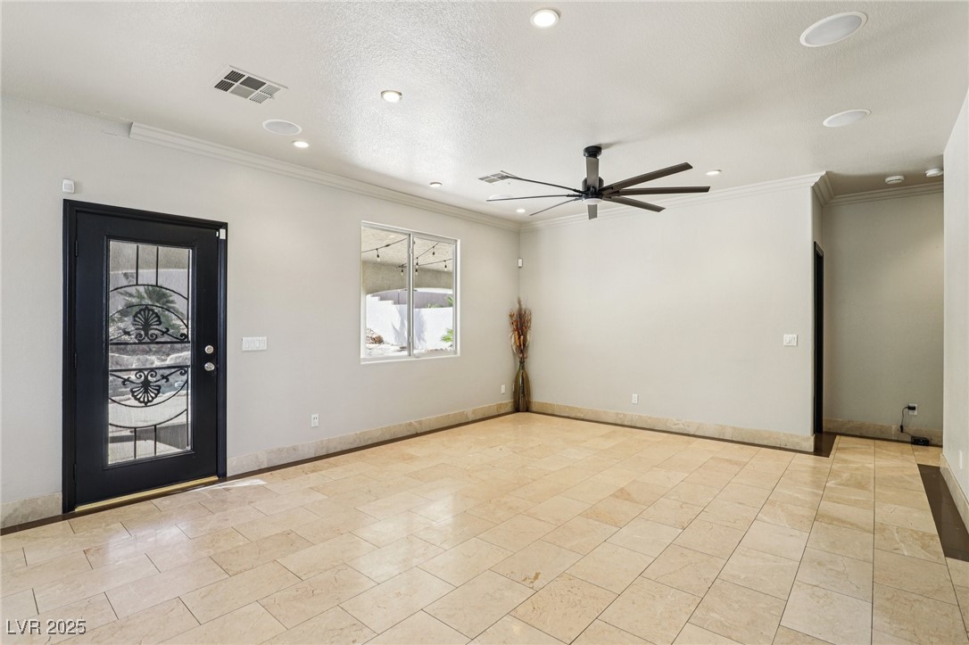 691 Vineland Avenue Property Photo 13