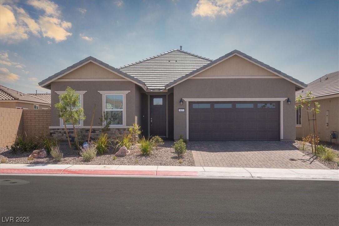 817 Cottonwood Hill Place Property Photo 1
