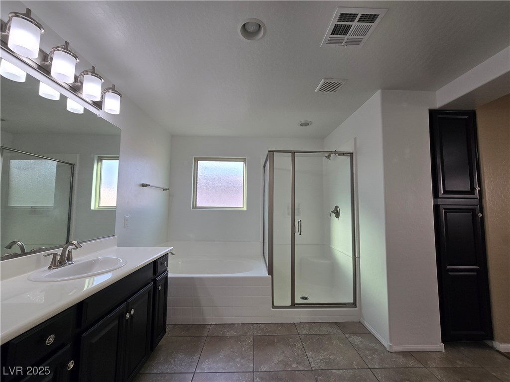 7656 Frenchmans Bay Avenue Property Photo 18