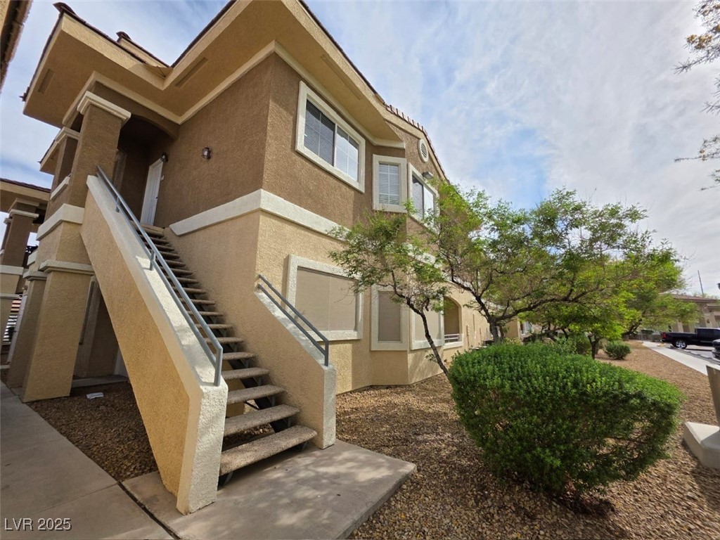 833 Aspen Peak Loop 2225 Property Photo 6