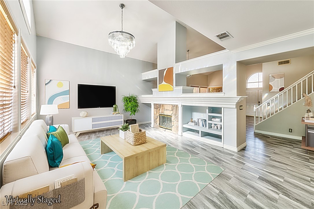 3525 Dover Bay Street Property Photo 4