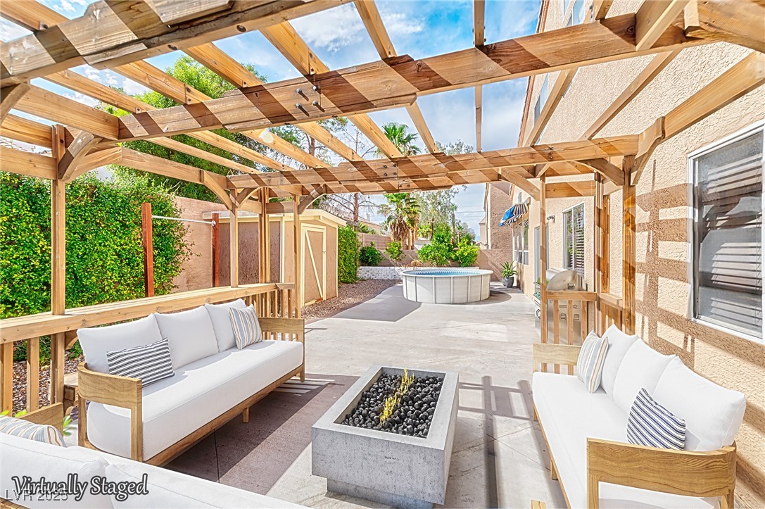 3525 Dover Bay Street Property Photo 6