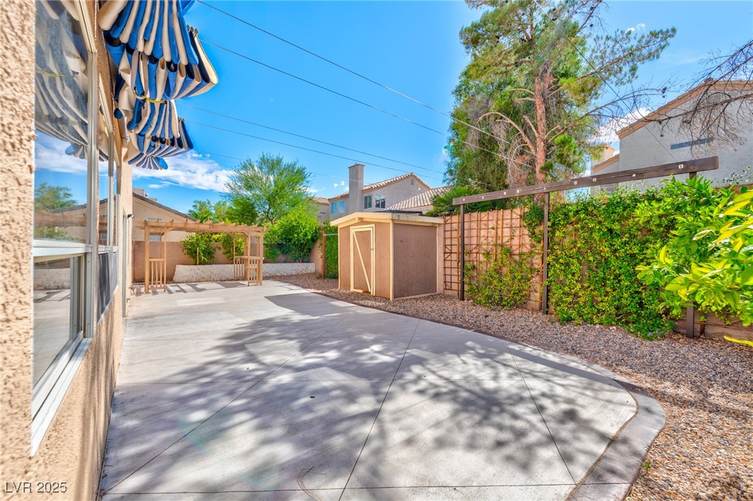 3525 Dover Bay Street Property Photo 21