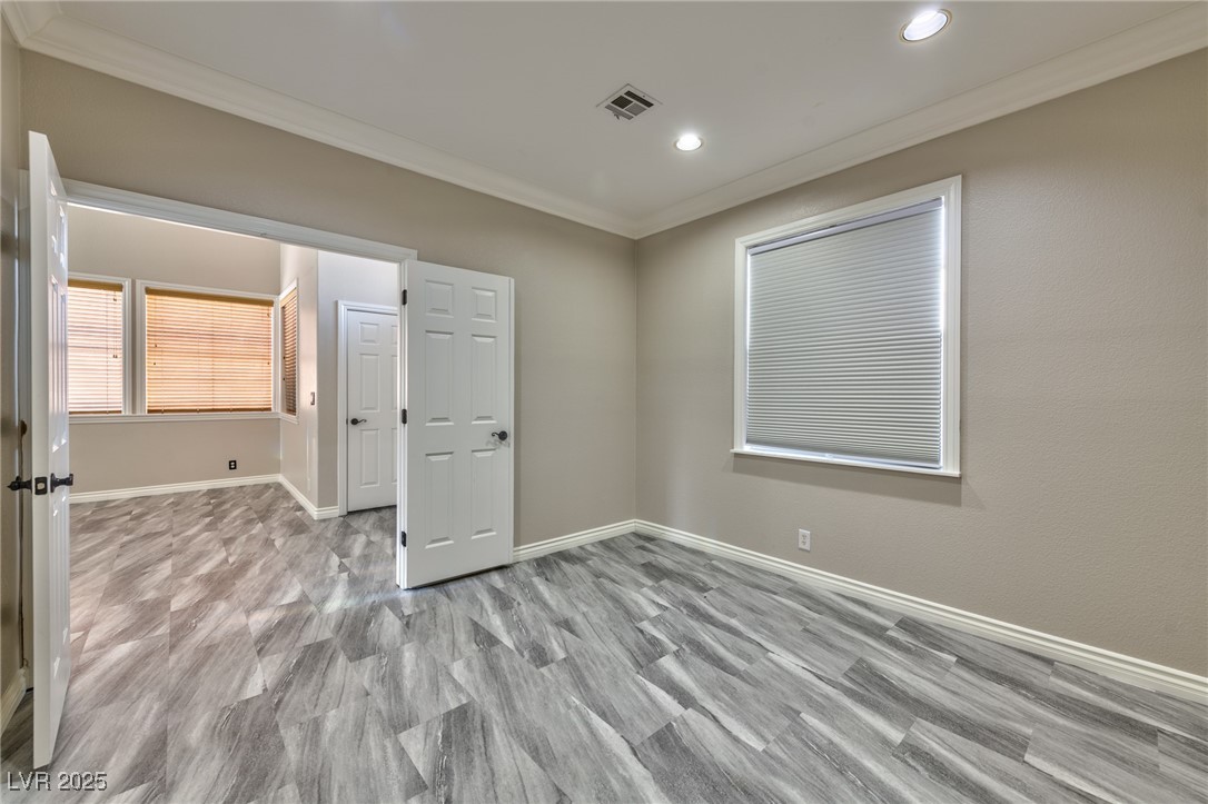 3525 Dover Bay Street Property Photo 26