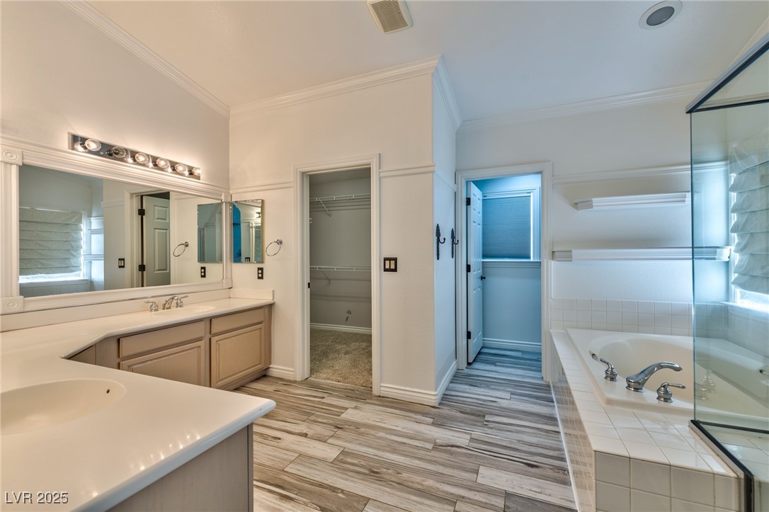 3525 Dover Bay Street Property Photo 34