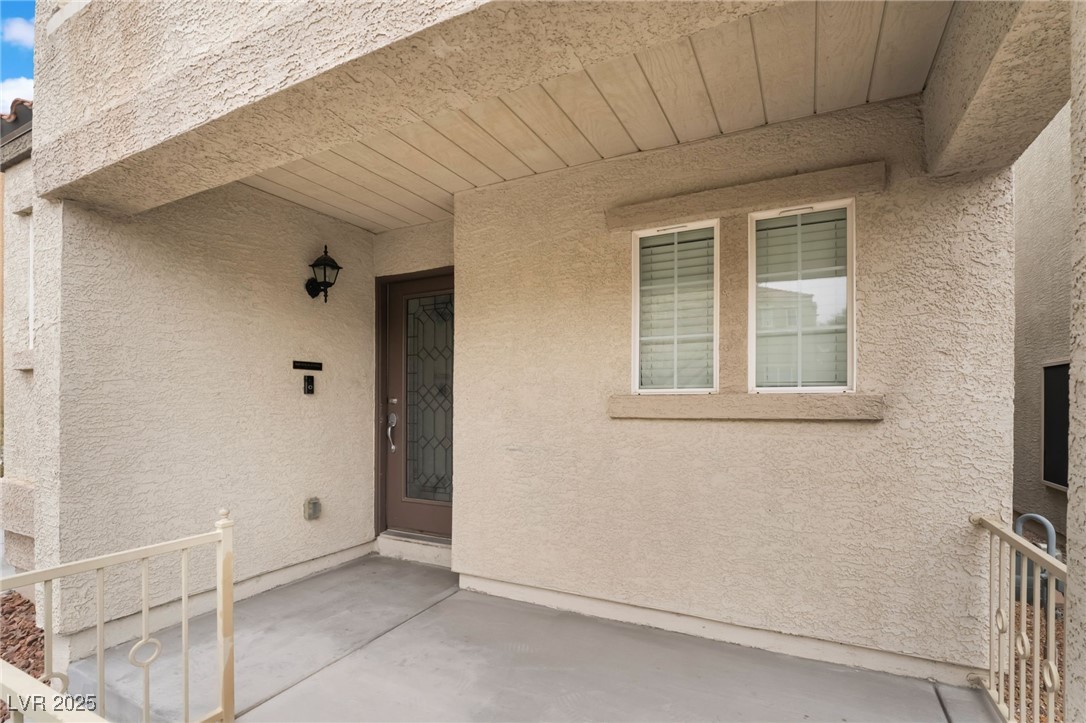 9132 Gabardine Avenue Property Photo 5