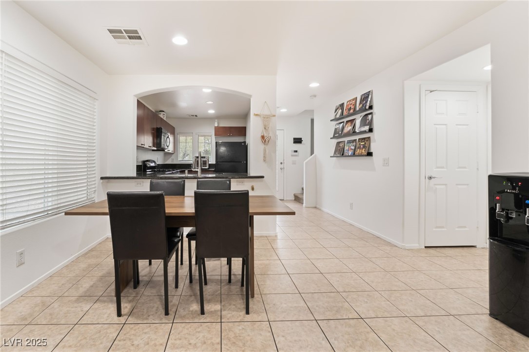 9132 Gabardine Avenue Property Photo 13