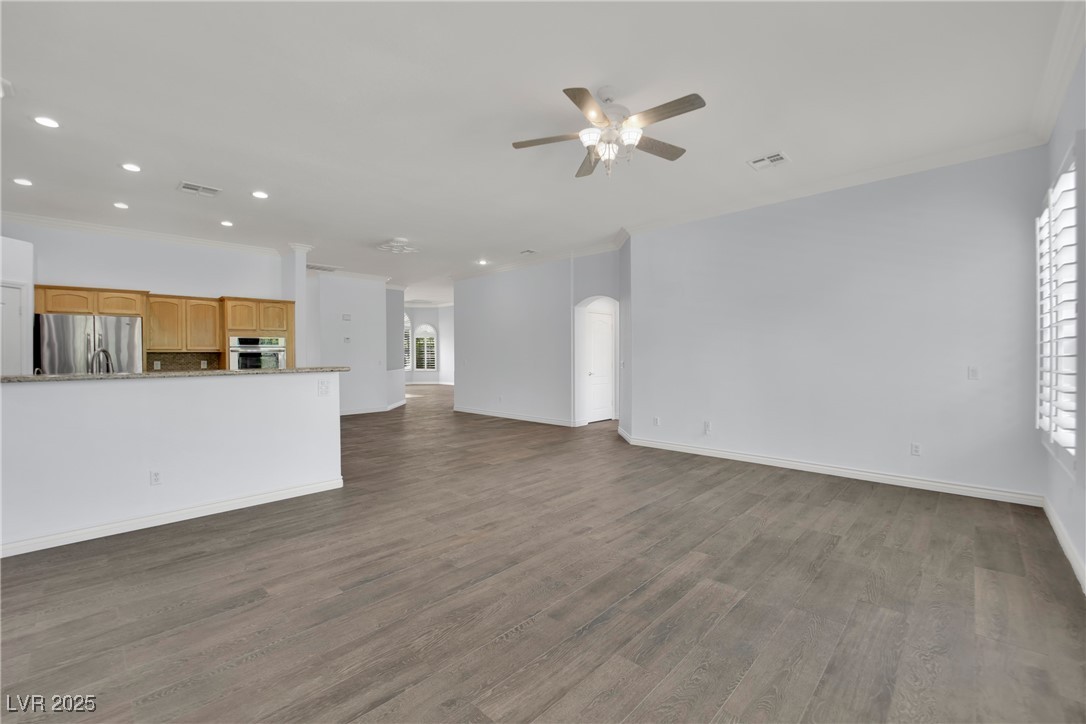 1324 European Drive Property Photo 14