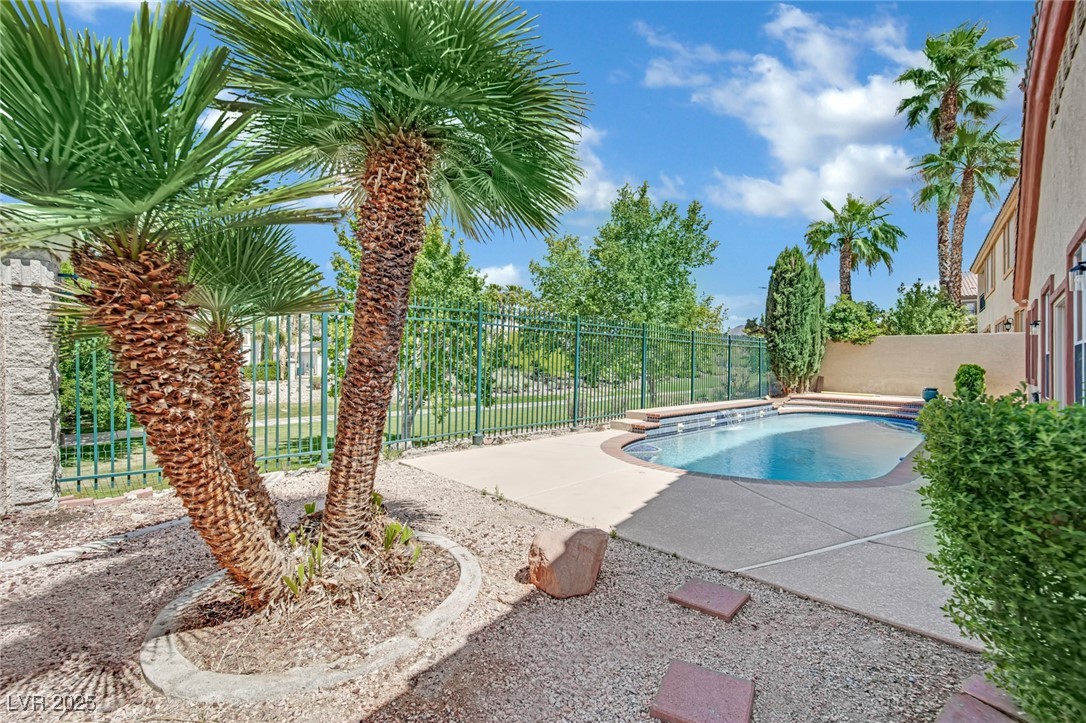 1324 European Drive Property Photo 44
